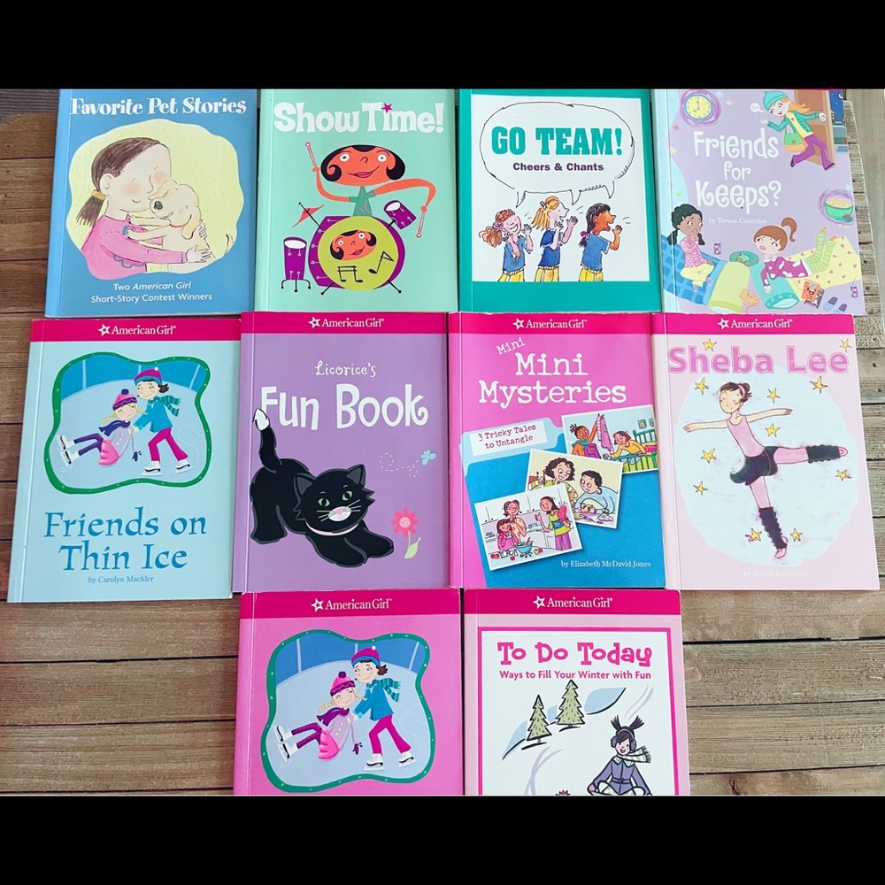 Lot 10~~American Girl Mini Books~~Paperback
